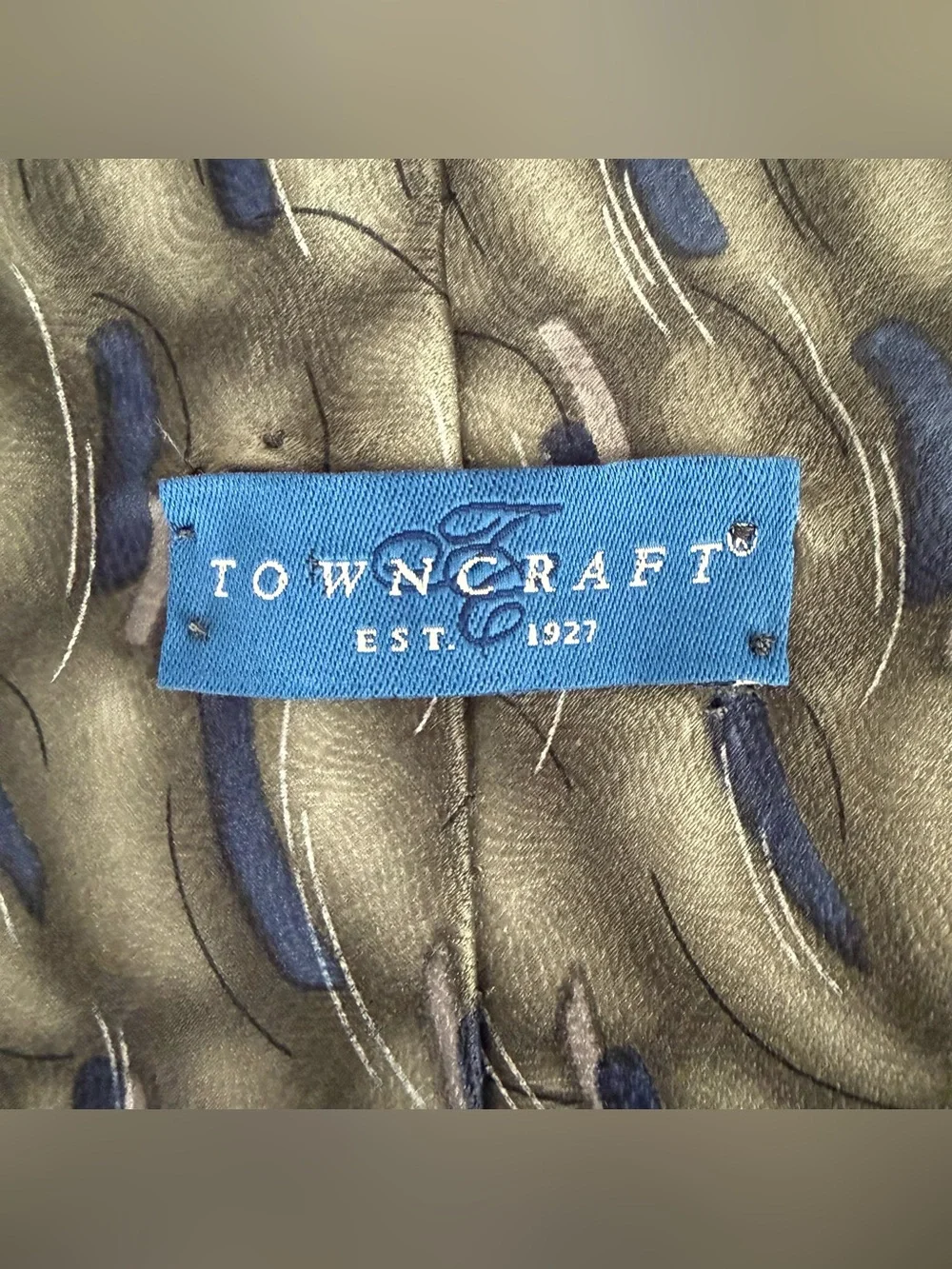 Towncraft Vintage Men’s Necktie Gray Blue Abstract Geometric Office 57.5” Long